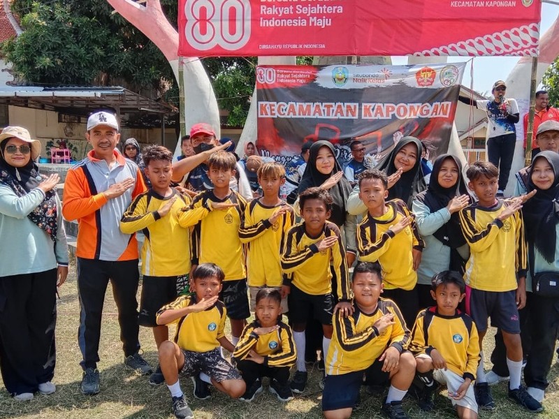 Lomba Sepak Bola Mini Tingkat SD/MI Kec.Kapongan