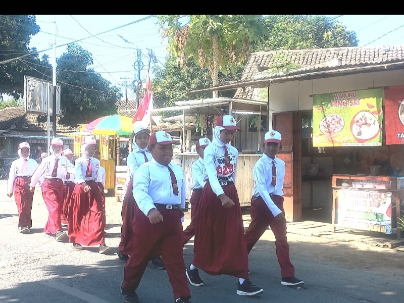 Lomba Gerak Jalan SD se-Kecamatan Kapongan